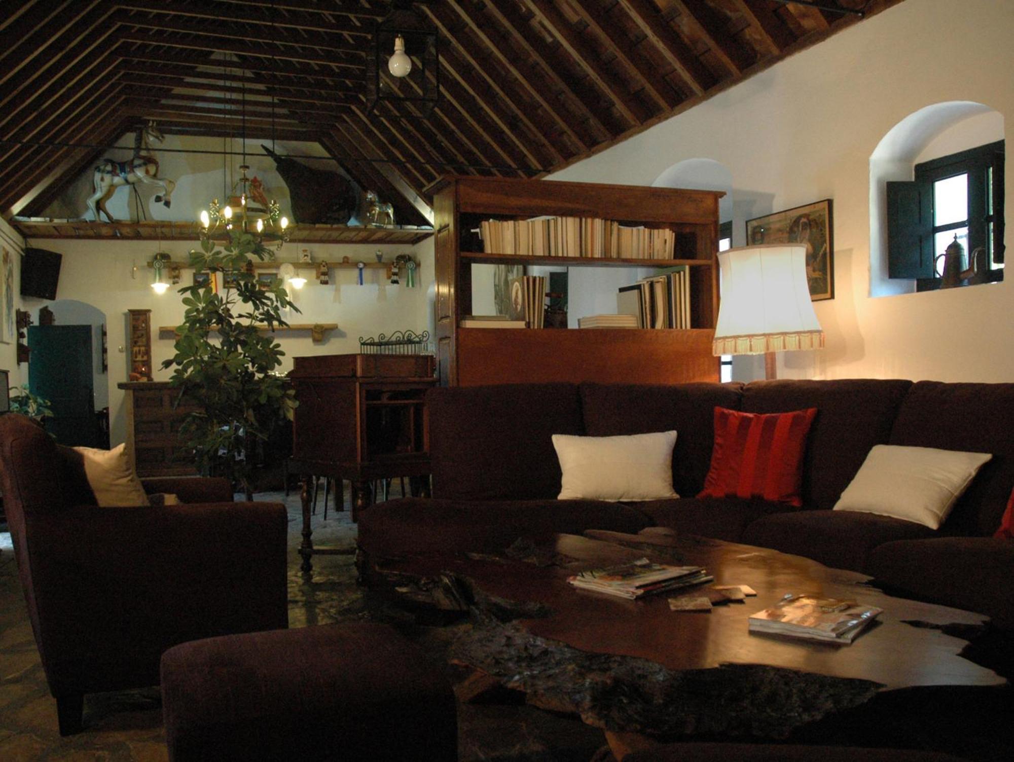 Country house Cortijo El Indiviso *